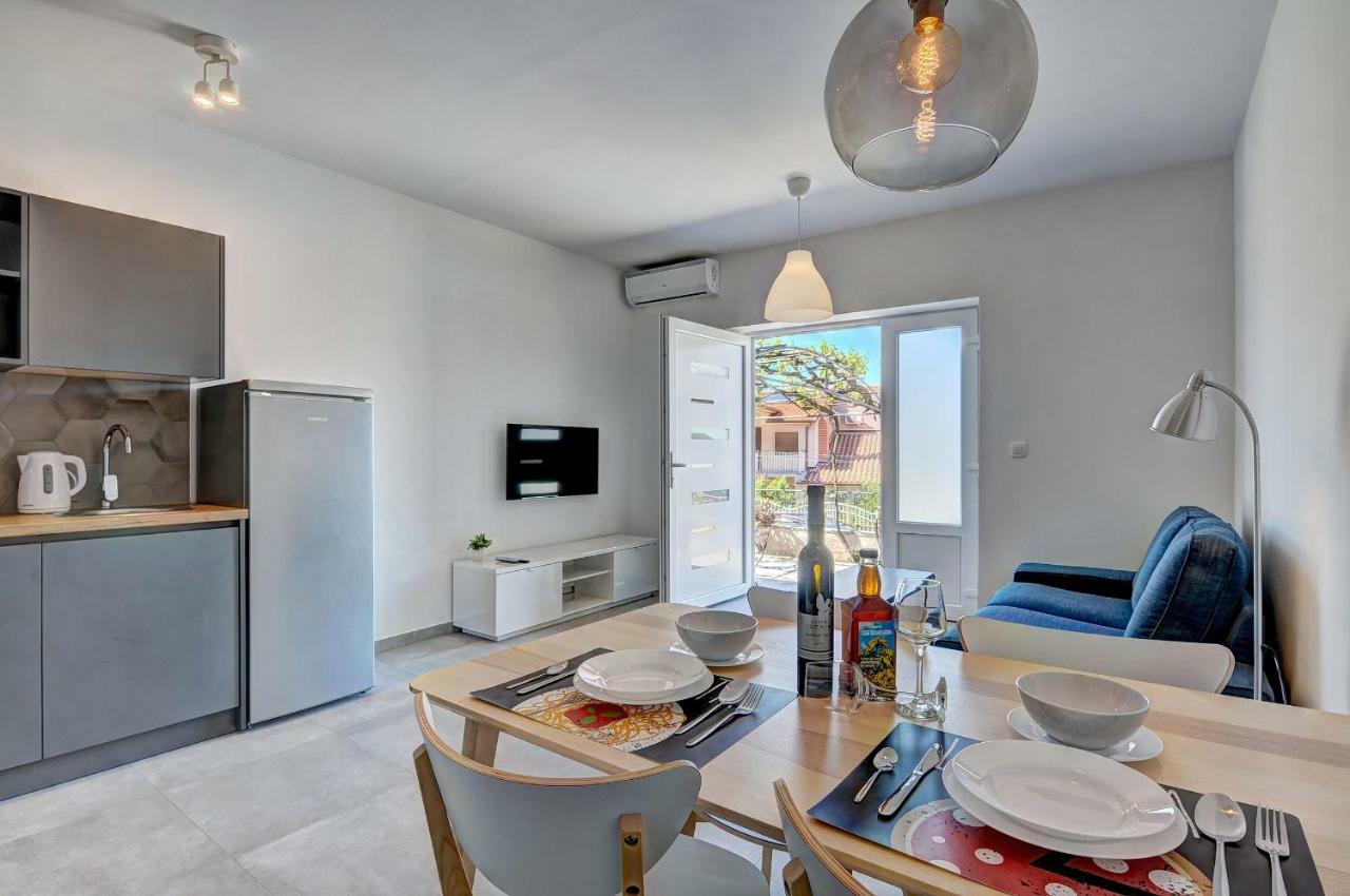 Apartman D Pula Exterior photo